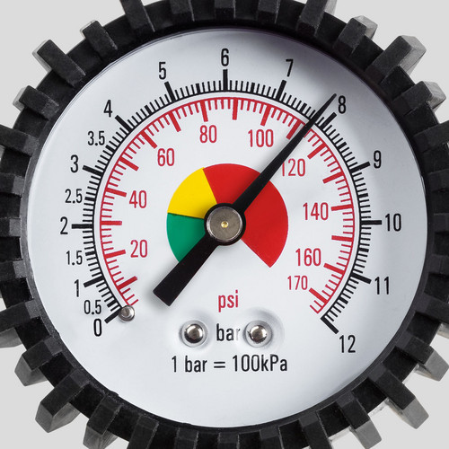 Manómetro para um controlo preciso da pressão de enchimento